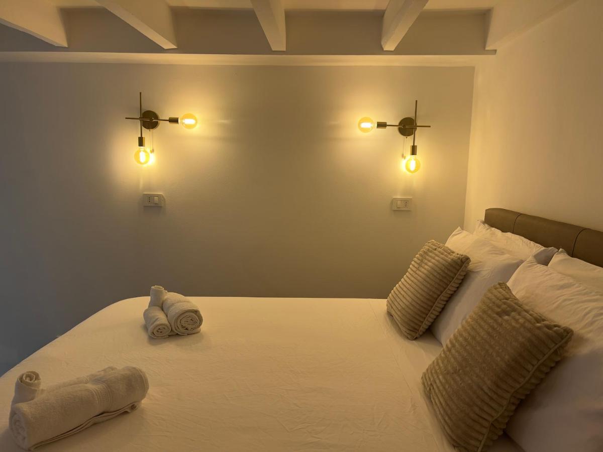 Apartamento Regina Milano In Porta Romana 3 - Sky Tv, Wifi & Breakfast Box Exterior foto