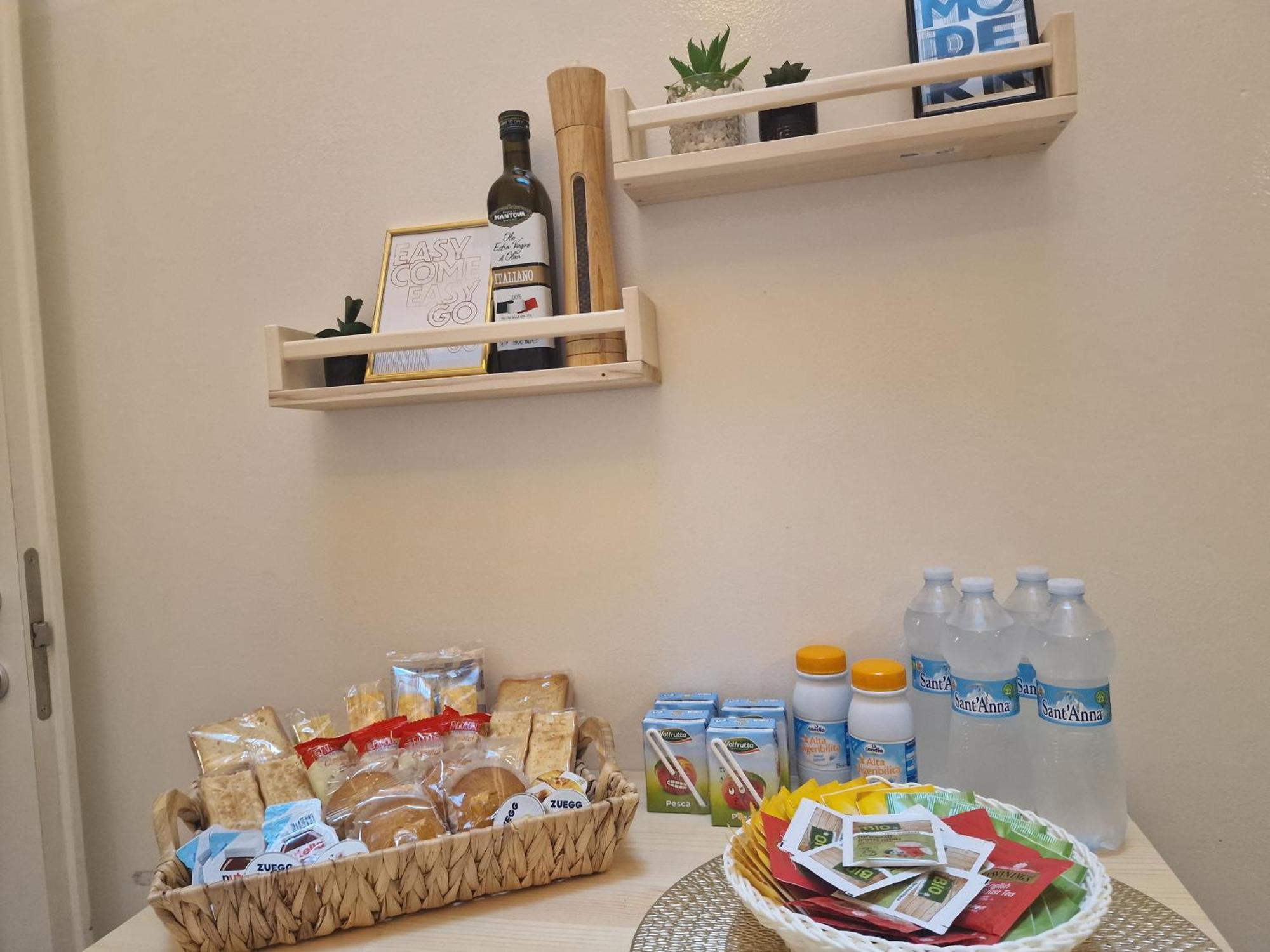 Apartamento Regina Milano In Porta Romana 3 - Sky Tv, Wifi & Breakfast Box Exterior foto