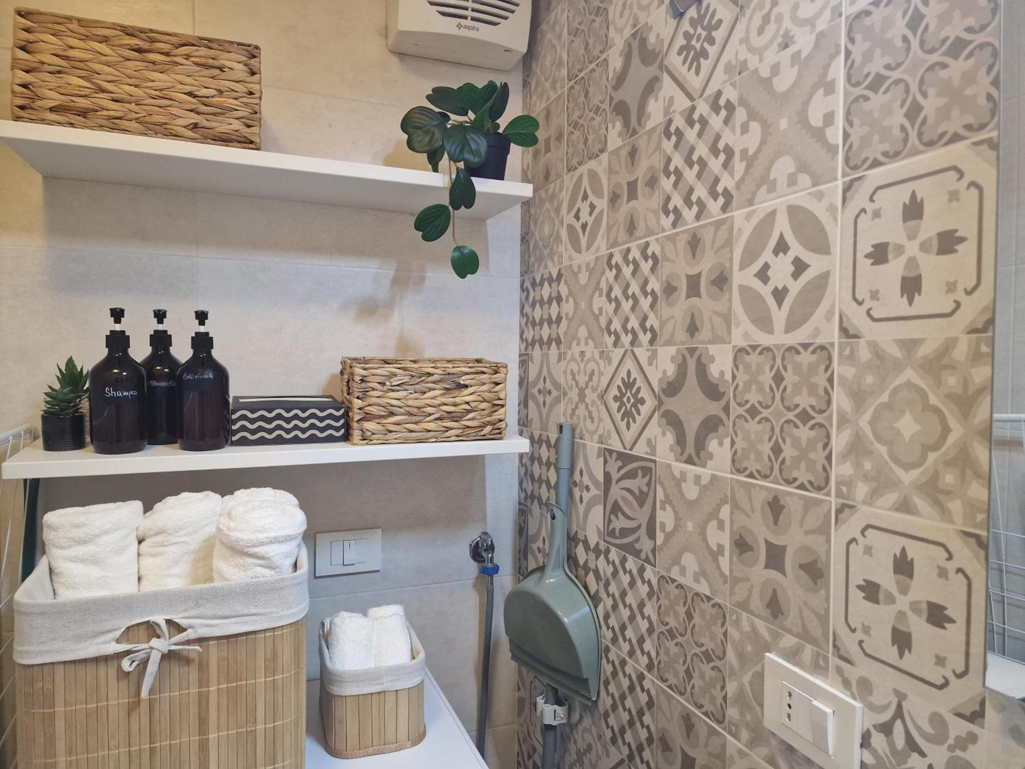 Apartamento Regina Milano In Porta Romana 3 - Sky Tv, Wifi & Breakfast Box Exterior foto